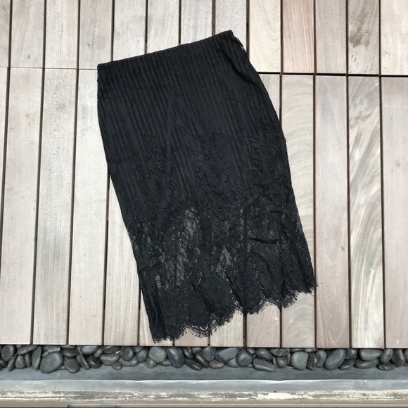 E-Lady | Black Lace Knee Length Skirt - Picture 2 of 6